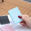 Pegatinas para portatarjetas con tapa trasera en forma de rombo estilo Chanel, universales para iPhone, Samsung, Huawei y Xiaomi.