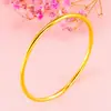 Oro de Arena Vietnamita Oro Europeo Joyería para Mujer, Latón Chapado en Oro de 24 Quilates, Pulsera Fina Redonda Lisa, Venta al por Mayor desde el Fabricante