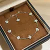 Plata de Ley S925 Artesanía Fina Lujo de Gama Alta Pulsera en Forma de Abanico Completamente Incrustada Joyería Versátil para Mujer Venta al por Mayor