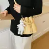 Bolso de mano para mujer 2026, pequeño bolso de hombro de moda de nicho, nuevo estilo coreano, bolso tipo cubo simple, bolso de verano para mujer