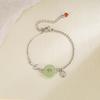 Pulsera de hebilla de seguridad de jade Hetian, llave con carácter fu, diseño de nicho femenino, popular en 2023, estilo retro antiguo, pulsera de jade de imitación