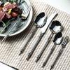 Set de Cuchillo para Bistec, Tenedor y Cuchara de Acero Inoxidable 304 Estilo Lujo Ligero Vajilla para Hogar Hotel Cuchillo y Tenedor para Comida Occidental Vajilla de Palacio