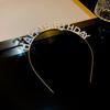 Diadema de lana marrón Maillard tejida con letra de amor alta diadema superior de calavera otoño e invierno retro accesorios para el cabello de alta gama para mujeres