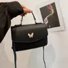 Bolsa Transversal Minimalista da Moda 2025 Outono Nova Versão Coreana Acolchoada Bolsa de Ombro Nicho Versátil de Mão Pequena Bolsa Quadrada