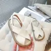 Sandálias Fechadas Simples para Meninas, Sapatos de Princesa Versáteis Antiderrapantes com Solado Macio, Calçados Casuais da Moda Primavera 2026 para Meninas Pequenas