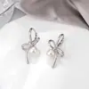 Pendientes de Perla en Forma de Lazo para Mujer, Lujo Accesible, Gama Alta, Pendientes Asimétricos, Pendientes, Pendientes, Aros Lisos Exagerados para Rostros Cuadrados y Redondos
