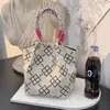 Bolsa de Mão Tricotada Estilo Novo Japonês e Coreano Portátil Trabalho Passeio Grande Capacidade Tote Pequena Bolsa Quadrada