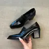 Mocasines Retro de Tacón Grueso y Punta Cuadrada para Mujer Nuevos sin Cordones Planos para Viajar al Trabajo Estilo Británico Zapatos Pequeños de Piel Planos Mujer
