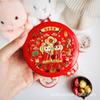 Buena lata de regalo tambor redondo relieve tridimensional caja de dulces boda conejo rojo caja vacía regalo de mano caja de dulces