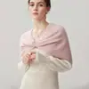 Lenço Triângulo de Cashmere Perfurado Torcido Feminino Estilo Outono/Inverno Cor Sólida Versátil (Renda/Renda vazada) Cachecol Pequeno de Pescoço Cachecol Quente de Tricô