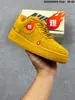 Air Force 1 07 low, una zapatilla casual de corte bajo, unisex, de color sólido y edición limitada, disponible para exportación al extranjero