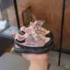 Tênis da Moda para Meninos Outono 2025 Novos Sapatos Macios para Bebês e Crianças Pequenas Tênis Casuais Antiderrapantes para Meninas