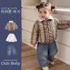 Abrigo de algodón de invierno para bebés niñas, estilo retro, diseño a cuadros de corte holgado, forrado de felpa, atuendo de invierno moderno para niñas pequeñas