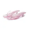 Chanclas de Nuevo Estilo para Verano para Uso en Exteriores, Moda Europea y Americana con Punta Cuadrada, Tacón de Copa de Vino, Pantuflas de Gelatina de Cristal para Mujer