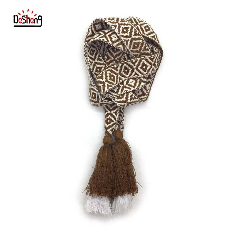 织带加吊须驼色