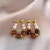 Pendientes de Perlas Color Uva Melard para Mujer 2025 Nuevos Pendientes Populares de Alta Gama Diseño Otoño e Invierno Clavijas