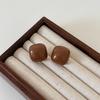 2023 novos brincos quadrados marrons Maillard outono e inverno brincos femininos elegantes e luxuosos de alta qualidade populares
