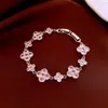 Pulsera con Cierre de Flor de Cuatro Pétalos de Circonita Vintage Moda para el Trabajo Simple Versátil Pulsera Lujo Ligero Nicho Tendencia Nacional Joyería para Mujeres