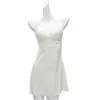 Nuevo camisón de encaje con cuello en V, corte ajustado y favorecedor, confeccionado con tejido plisado de nueva tecnología, estilo sexy y seductor, disponible para venta al por mayor