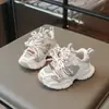 Zapatos dad ligeros para niñas, zapatillas deportivas medianas y grandes para niños, nuevo modelo de verano 2026, zapatillas de malla para niños, zapatillas transpirables para correr para niños
