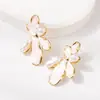Brincos He Ming Estilo Coreano Moda Inlaid Cor Pérola Óleo Gotejado Pétala Brincos de Tarraxa Luxo Leve Alto Padrão Estilo para o Trabalho Brincos para Mulheres