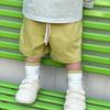 Shorts Infantis Verão Finos Três Cores Casuais Calças de Cinco Comprimentos para Meninos e Meninas Calças de Comprimento Médio para Bebês Classe A Algodão Puro Versátil