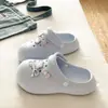 Dulces y Frescos, VersátilesZapatos perforados de alta moda estilo Ins, sandalias de EVA de moda para el verano para el día a día, pantuflas de punta cerrada para mujer