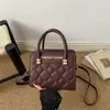 Bolsa de dama estilo Chanel com padrão de losangos 2026 nova couro genuíno toque de alta qualidade bolsa de mão design de nicho bolsa transversal transfronteiriça