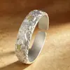 Produto Autêntico de Prata: Pulseira Tradicional de Prata Pura 999.9 com Peônia em Relevo Dourado, Pulseira Larga Estilo Chinês Novo, Moderna e Simples