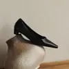 Zapatos de salón poco profundos de punta fina de cuero genuino estilo retro francés, zapatos de trabajo versátiles de tacón grueso para mujer, elegantes y con estilo, zapatos de salón profesionales