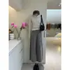 Elegante camiseta de cuello Henley - estilo minimalista, camiseta de manga larga con botones, perfecta para principios de otoño, corte ajustado, capa base versátil para el día a día para mujer