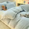 Juego de cuatro piezas de terciopelo de leche engrosado, funda de edredón individual de forro polar coral, franela de felpa, ropa de cama de doble cara de felpa para invierno