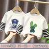 Camiseta de Manga Longa 100% Algodão para Meninos Estilo Primavera/Outono 2026 Nova Blusa Infantil para Crianças de Média e Idade Falsa de Duas Peças Camada Base Solta