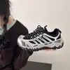 Zapatos casuales versátiles, modernos, originales, de moda, zapatos de papá, zapatos nuevos cómodos para mujer, suela gruesa 2026 nicho primavera negro