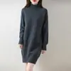 Nuevo modelo de primavera, suéter vestido base de siete puntos 100% lana, cuello alto, corte ajustado, vestido de punto suave y acogedor de longitud media, estilo coreano