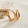 Novos Ear Cuffs Geométricos Minimalistas de Luxo com Design Exclusivo, Sensação de Alto Padrão, Brincos Argola Lisos Estilosos e Versáteis
