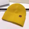 Gorro de Tricô para Mulheres, Novo Estilo Outono e Inverno, Gorro Quente Japonês Versátil Espessado, Gorro Solto Protetor de Orelhas para Frio para Homens