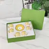 Série Cisne Transfronteiriça Concentrada Seis Xícaras Seis Pires Estilo Minimalista Moderno Conjunto para Presente de Xícara e Pires de Café em Porcelana Óssea Venda Direta Transfronteiriça