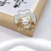 Broche Flor de Perla, Pin de Alta Gama para Mujer, Accesorios para Ropa, Accesorios de Lujo Accesible para Ropa, Broche de Joyería para Solapa