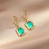 Pendientes de Moda Ins Influencer Estilo Nuevo Europeo y Americano Pendientes de Acero de Titanio 14K Color Dorado Color Acero Colgante Cuadrado Esmeralda Joyería para Mujer
