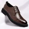 2026 Cuatro Estaciones Zapatos de Hombre Estilo Británico Suela Blanda Versátiles Zapatos de Hombre Negocios Casual Hombres Nuevos Formales de Cuero Venta al por Mayor