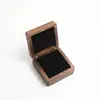 Caja de almacenamiento para monedas conmemorativas de madera maciza de nogal negro, diámetro exterior de 68 mm, caja de regalo de madera tallada para empaque de monedas de oro y plata