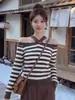 Otoño/Invierno Nuevo Suéter de Punto de Alta Gama con Cuello Halter Cruzado Hombros Descubiertos Manga Larga Estilo Coreano Bloque de Color Rayas Versátil para Mujer