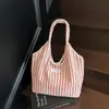 Bolsa de Lona Rayada de Gran Capacidad para Mujer 2025 Nueva Moda Tendencia Versátil Bolso de Hombro Casual Bolso Tote para Viajes Cotidianos Suave