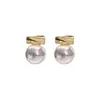 Preciosos Pendientes de Perlas Swarovski con un Toque de Lujo Ligero y de Alta Gama, Elegantes y Compactos, Exquisitos y Únicos para el Uso Diario de las Mujeres