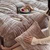 Otoño e Invierno Terciopelo Cálido Textura Retro Jacquard Moiré Arrugado Recto Terciopelo Juego de Cuatro Piezas Espesado Leche Terciopelo Cubierta Cálida