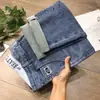 Jeans bordados de alta gama para hombre, nuevo modelo otoño 2026, marca de moda, corte recto holgado, pantalones largos casuales elásticos