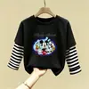 Camiseta de Algodão Puro Manga Longa Infantil Média/Grande Primavera e Outono Nova Blusa Solta para Meninas Estampada Desenho Animado de Menina Camada de Base Tendência