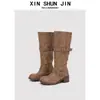 Botas de salto grosso com fivela estilo Zhang Yuanying, botas de cavaleiro retrô desgastadas de cano médio para mulheres, botas de trabalho de nicho