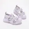 Sandalias Nuevas de Verano 2026 para Niñas Suela Suave Punta Cerrada Zapatos de Princesa Zapatos de Malla para Niños Transpirables Ligeros Sandalias Deportivas